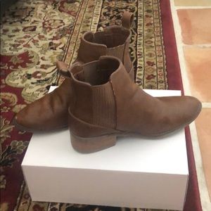 Booties brown
